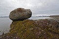 Svalbard. Iles Endeeumia. Bloc erratique. Iles endeeumia. Svalbard. 